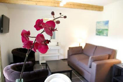 A Propos- Et 2* Orange (Vaucluse)
